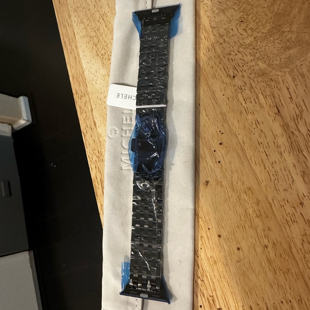 Brand New In Box! Michele Apple Watch Black Stainless Steel Watch Band.